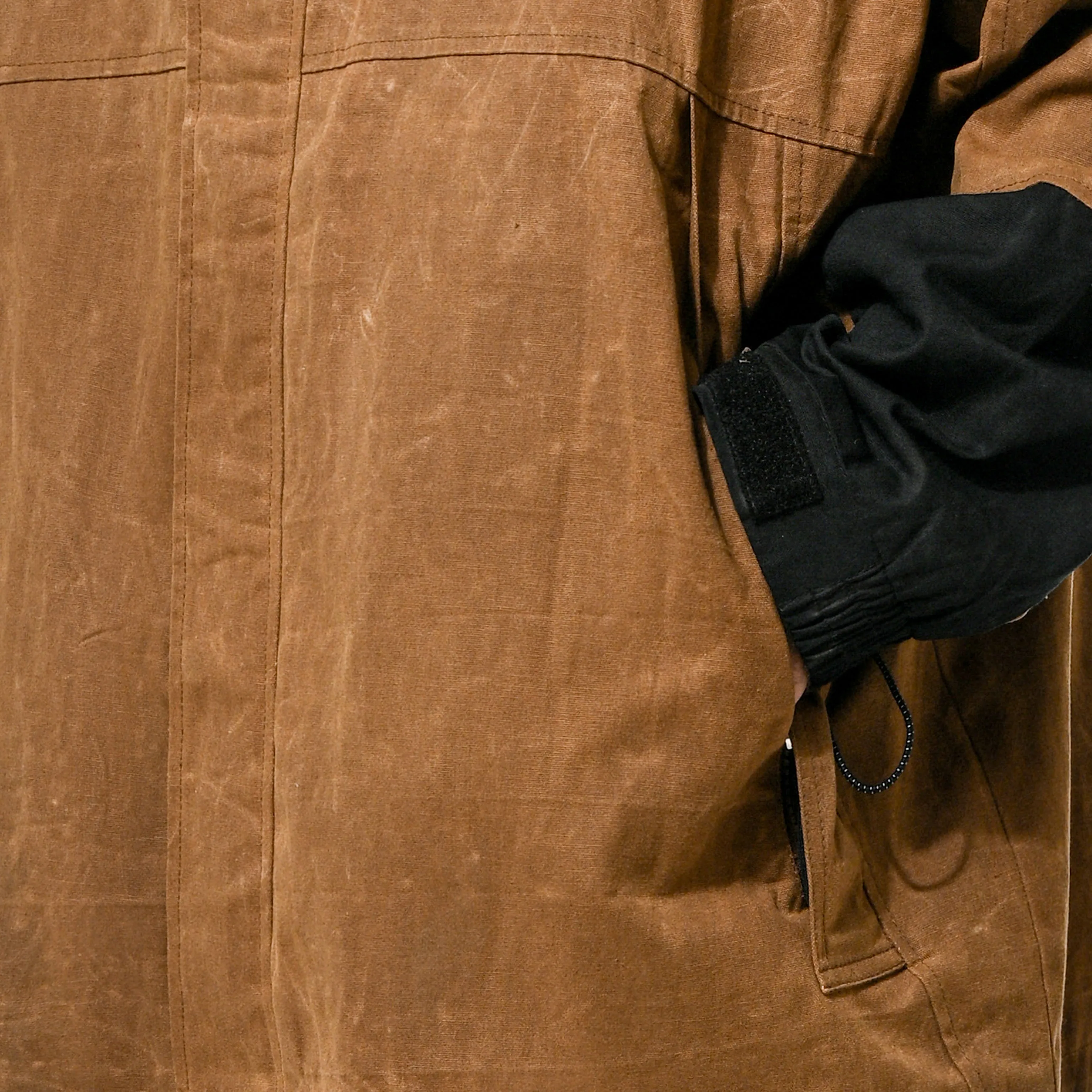 WAXED TECH JKT- BROWN